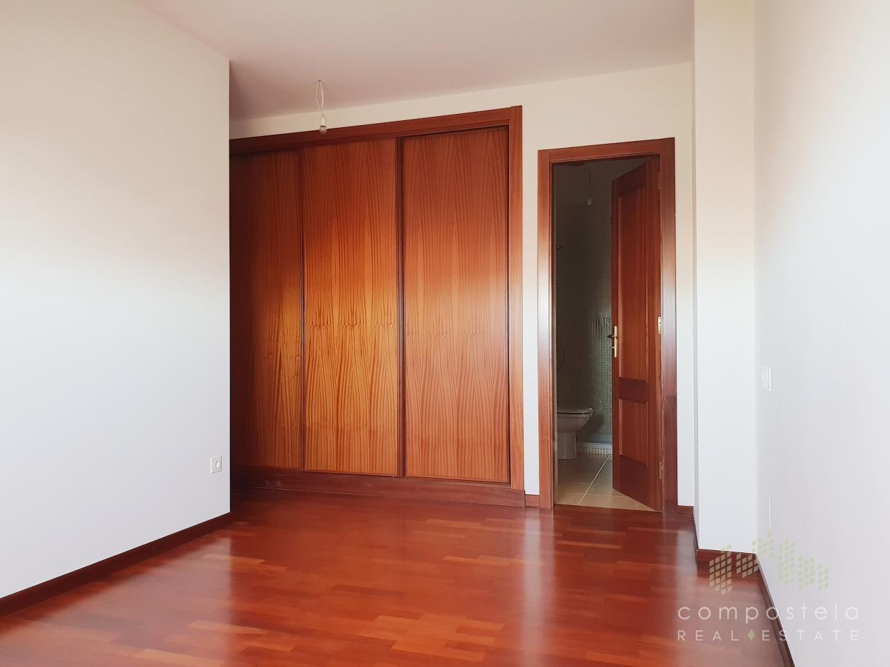Armario empotrado en dormitorio principal