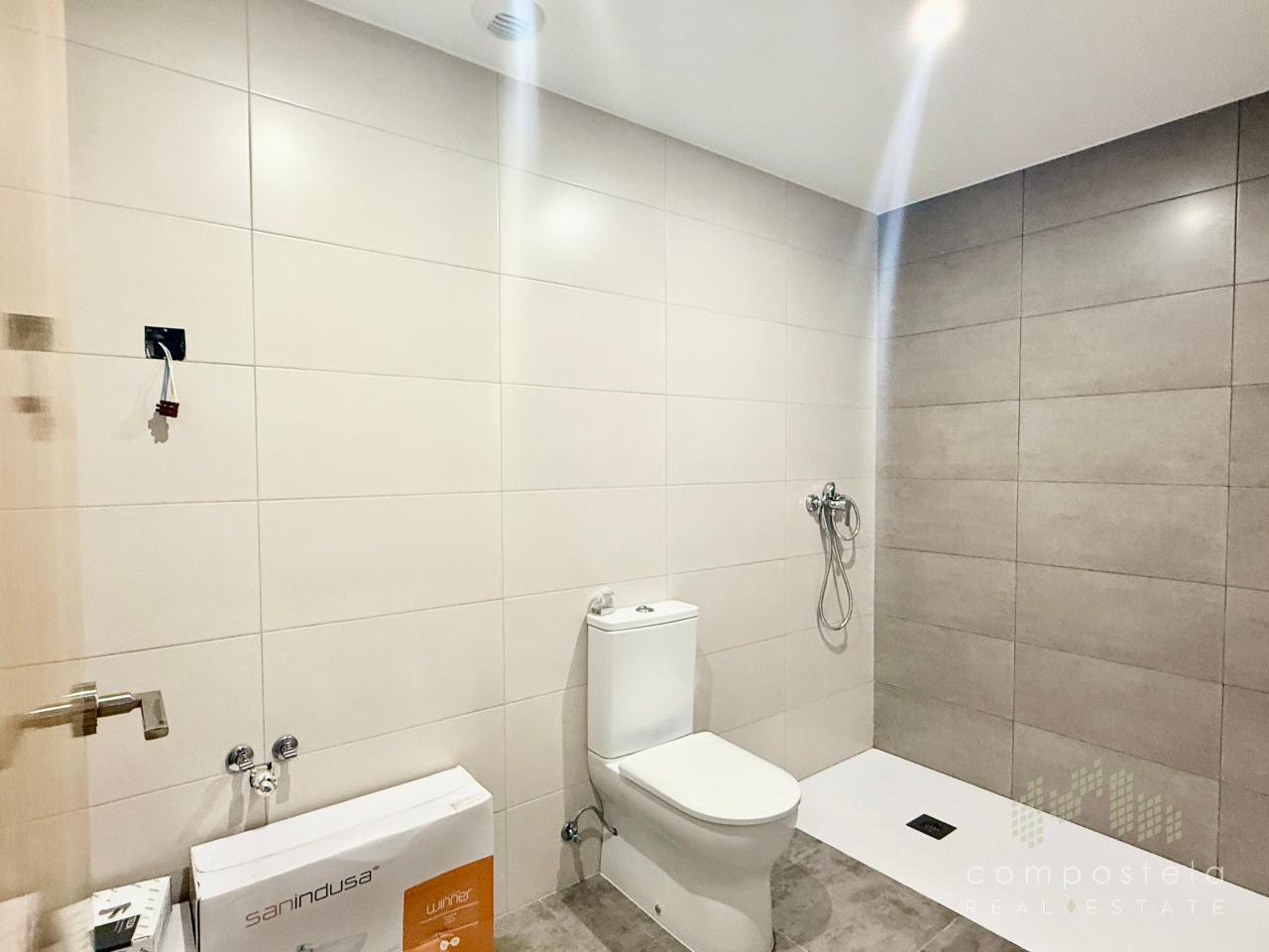 Gran baño en suite, dormitorio principal