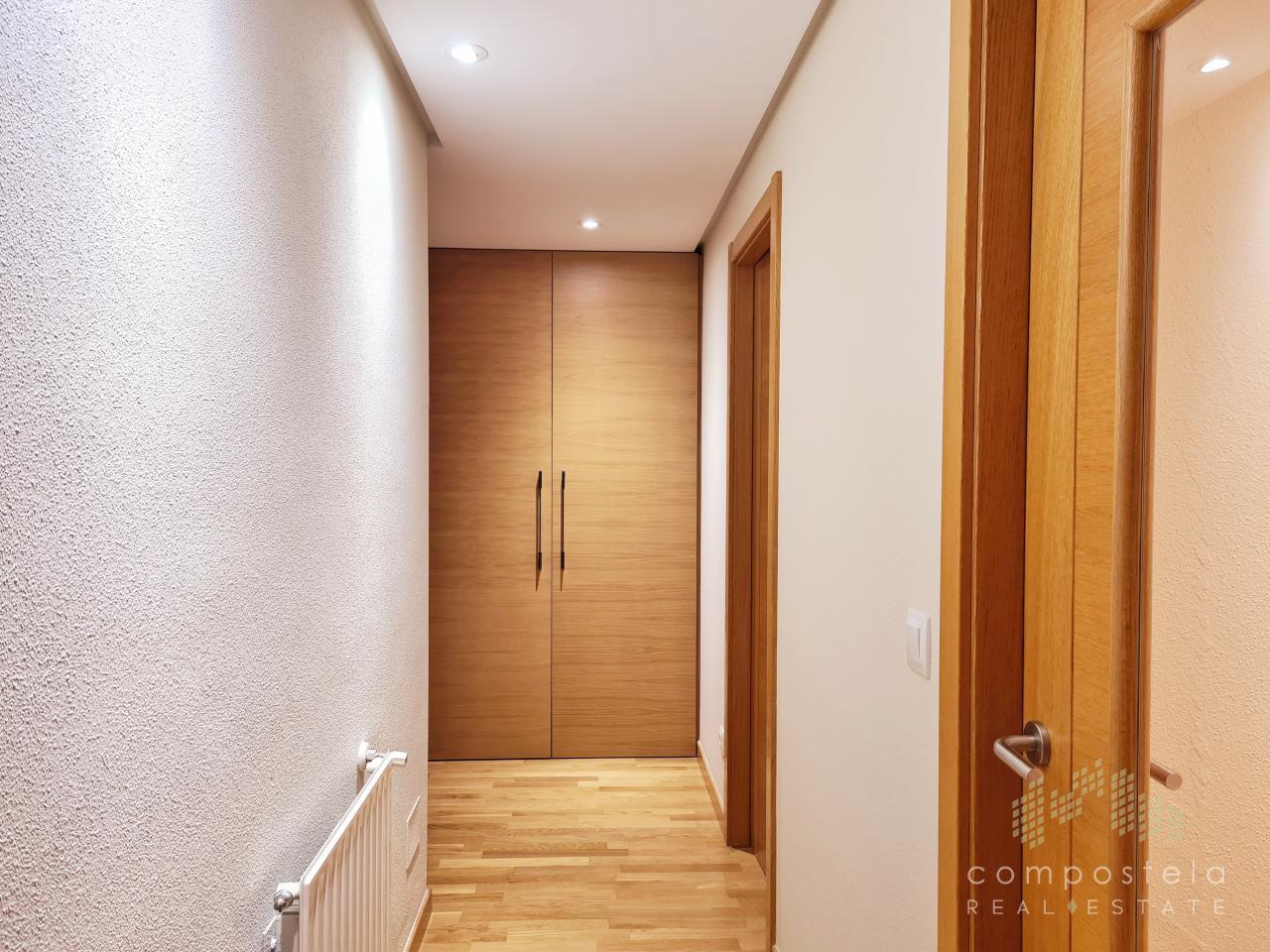 Hall, distribuidor