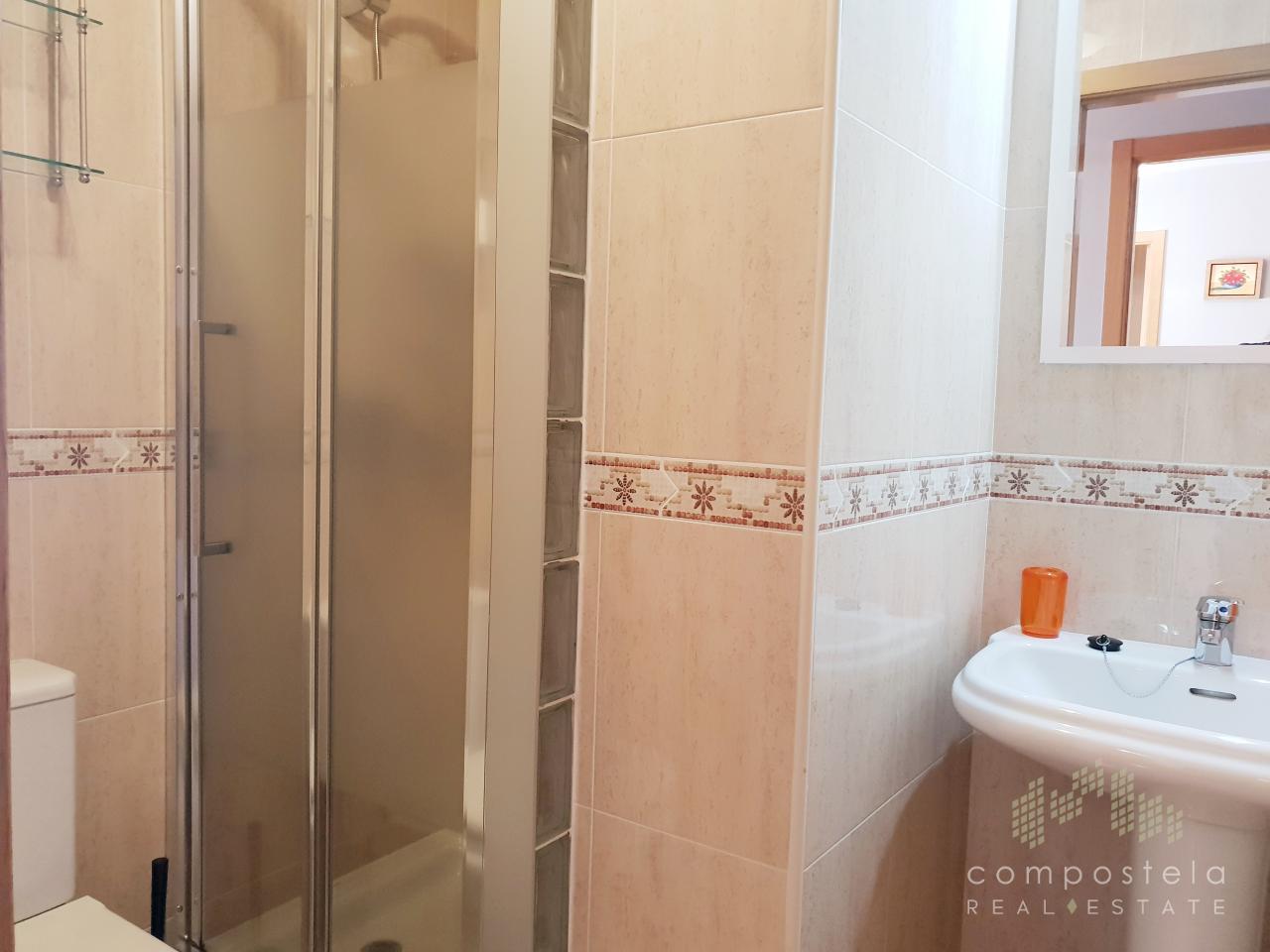 Baño incorporado en dormitorio principal