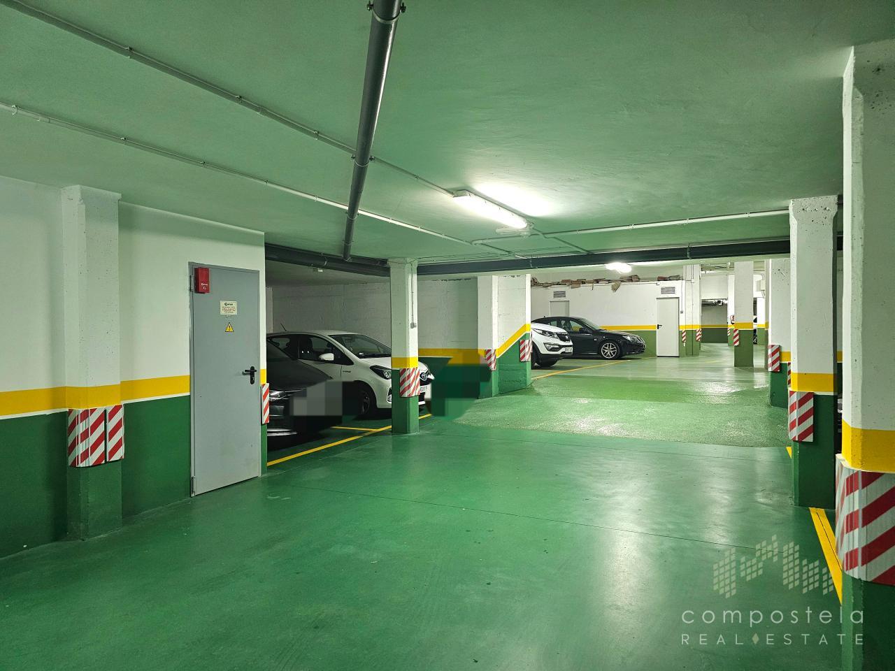 Zonas comunes, plaza de garaje y trastero incorporado