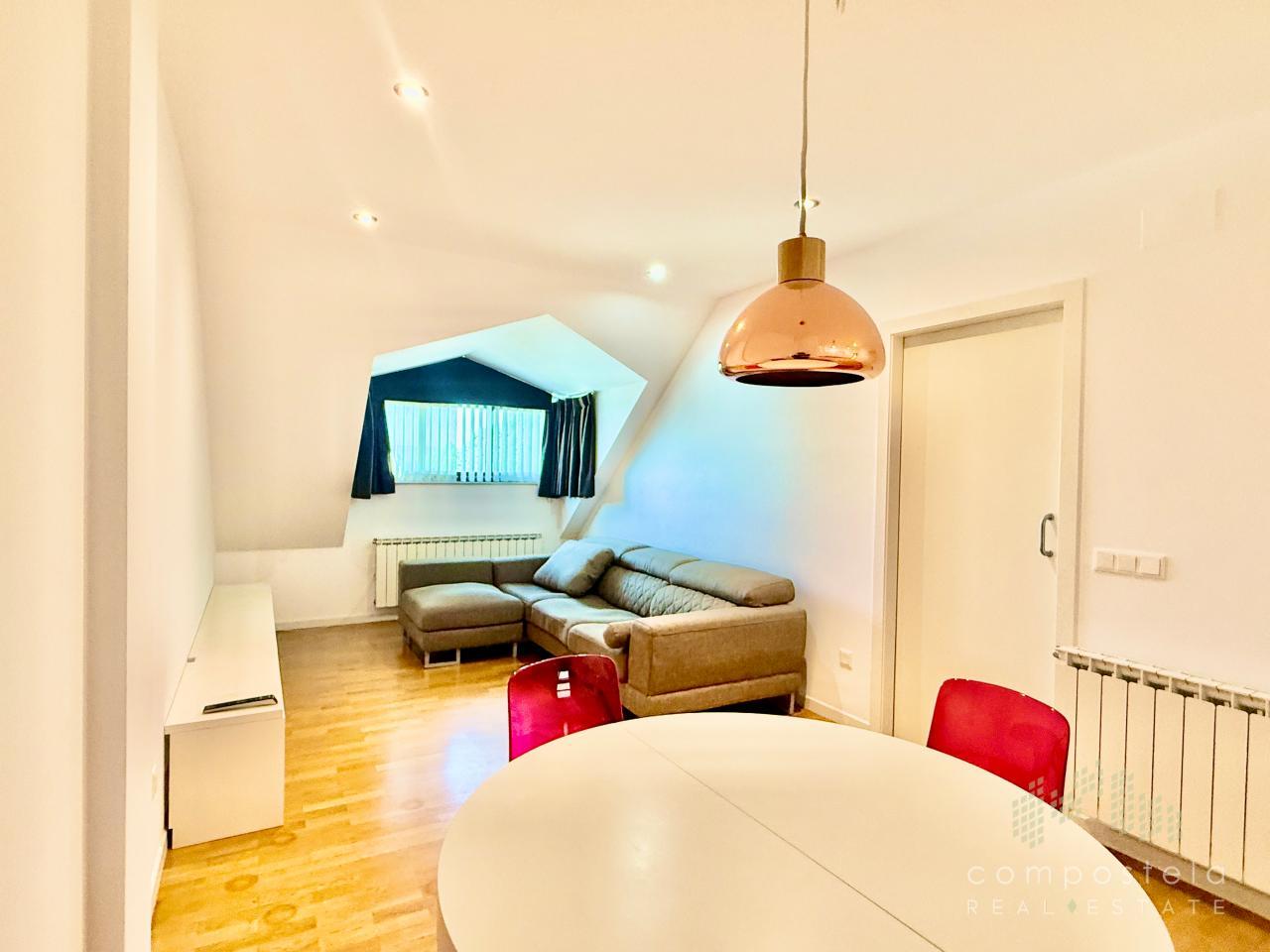 Salón comedor, luz y vistas a zonas verdes