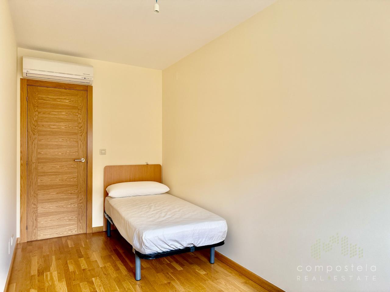 2º dormitorio/estudio, sin armario empotrado