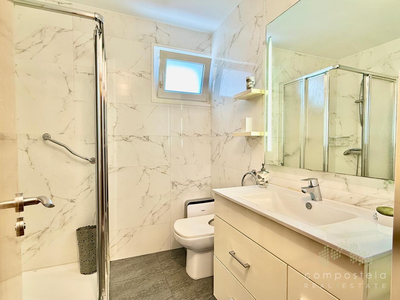 Baño general, cómodo y amplio