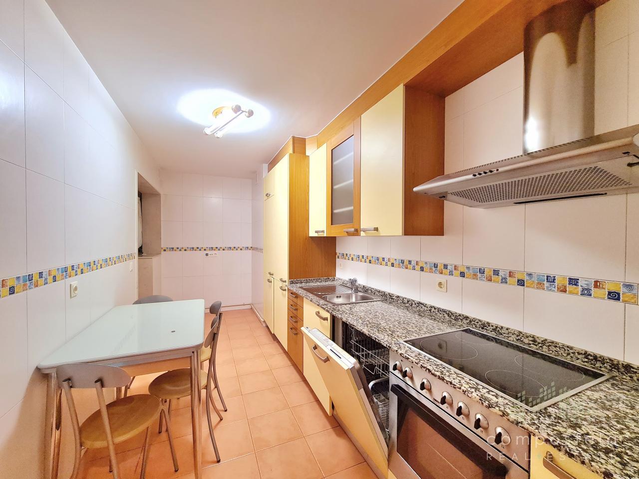 Comodidad en cocina, mobiliario actual