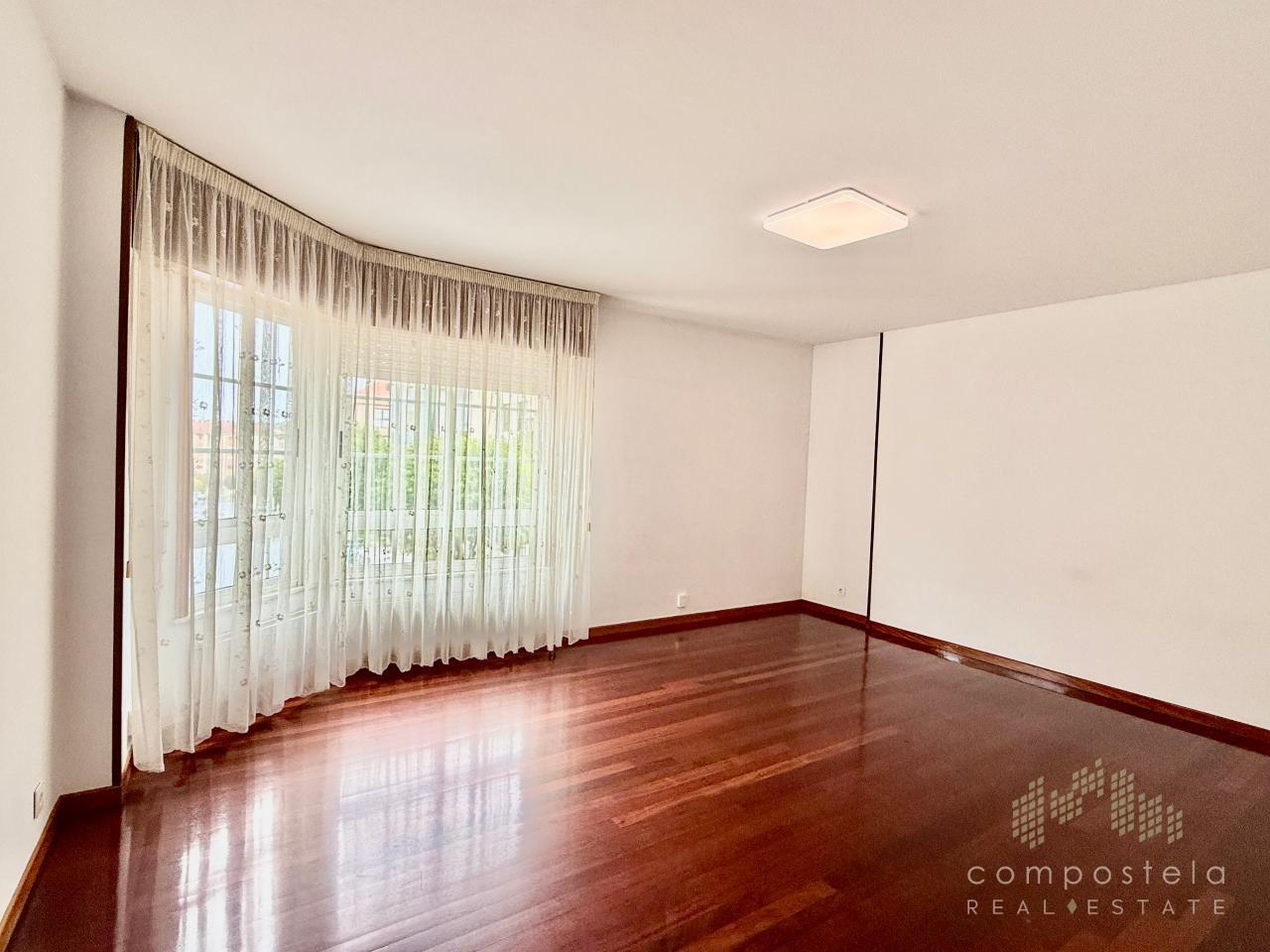 Gran salón comedor (posibilidad de amueblar)