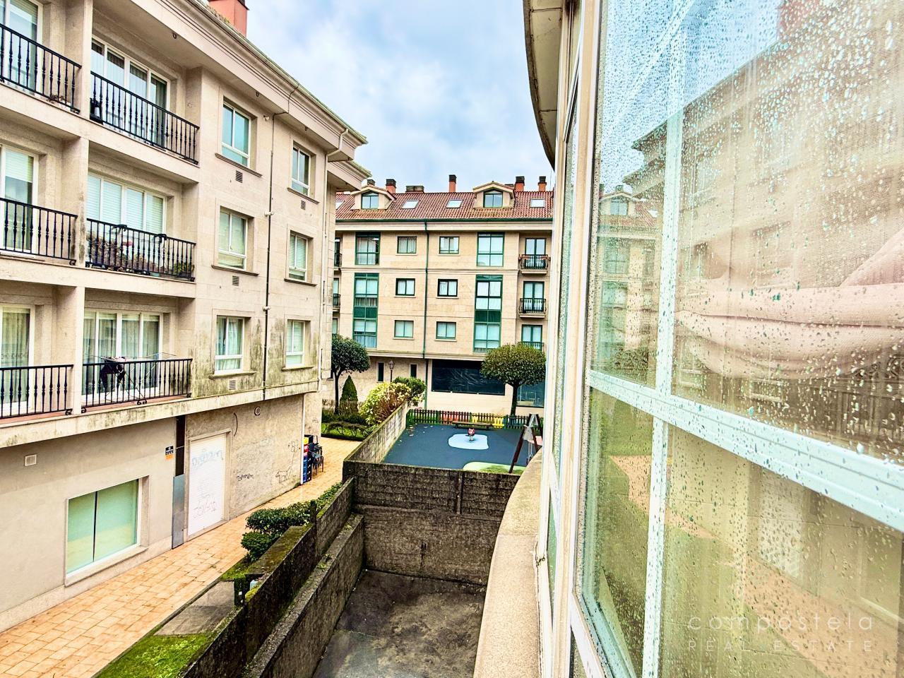 Vistas desde cocina y 2 dormitorios